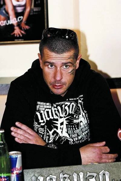 Rosenberg: Bydlel v kanále, makal v Mekáči!