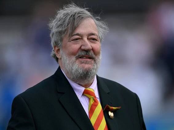 Stephen Fry uses walking stick after breaking his leg, pelvis and ‘a bunch of ribs’