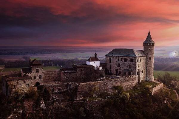 Státní hrad Kunětická hora foto 1