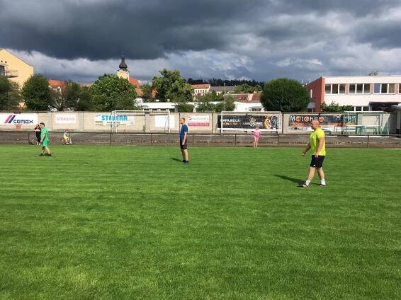Mladší přípravka a jejich fotbálek s rodiči | Fotbal Napajedla