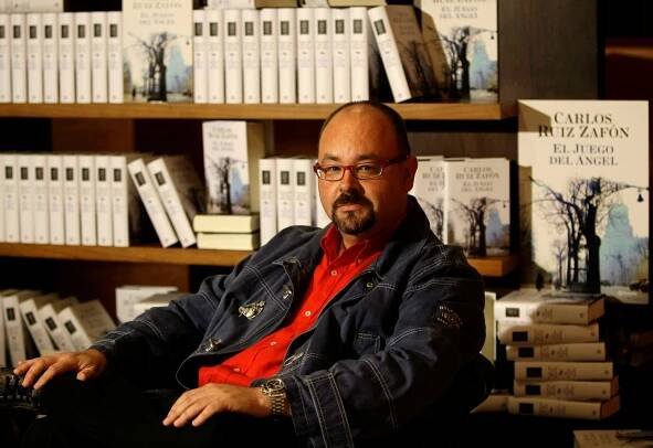 Carlos Ruiz Zafón, Author of ‘The Shadow of the Wind,’ Dies at 55