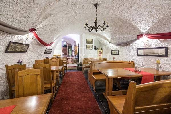 Pronájem restaurace 150 m2, Praha 1 - Malá Strana | Luxent