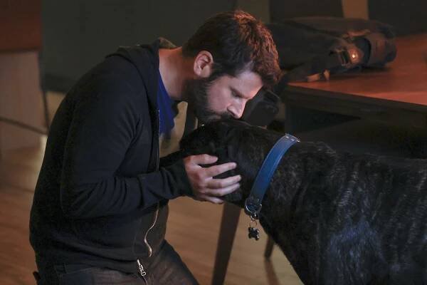 A Million Little Things - Season 4 - Family First - Z filmu - James Roday Rodriguez