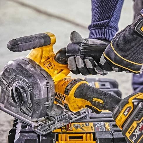 DeWALT DCG200NT-XJ | Mechaneo Profesionální nářadí