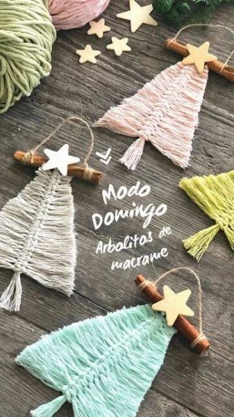 Sol Alvarez Roldan on Instagram: "YUPI!!!!!!! Hoy es domingo y llega una nueva idea en tu sección favorita 🤩  Con mamá Bibi y sobrina Luna estamos preparando u… | 242, Diy presentes de natal, Decorações de natal artesanal