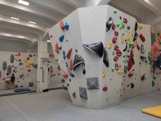 Hudy Boulder Karlín – Lezení mě baví