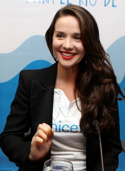 Divoký andílek Oreiro je těhotná. A už si fotí bříško