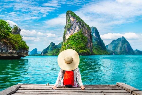 72 Travel Quotes + 5 Poems about Traveling