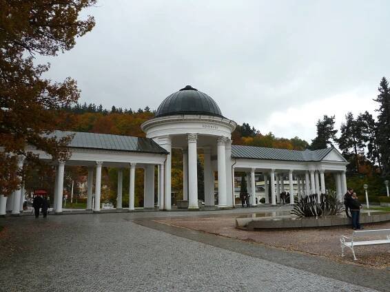 Soubor:Mariánské Lázně, 2010 (06).jpg – Wikipedie