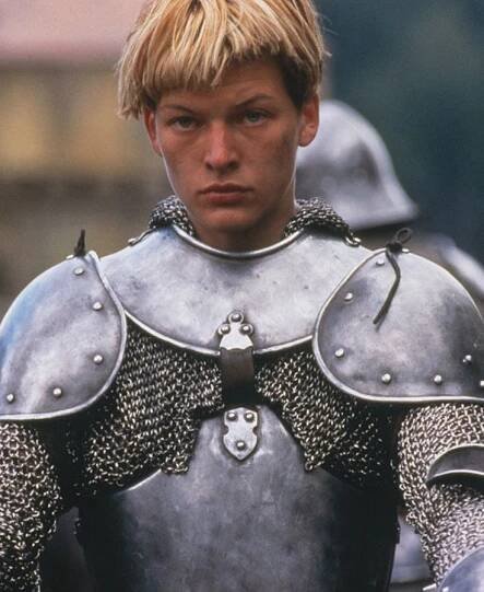Narnia Knight Armor, Medieval Golden Knight, Medieval Knight Movie, Jaime Lannister Armor, Medieval Europe Knight, 7 Prince, Luc Besson, Saint Joan Of Arc, St Joan