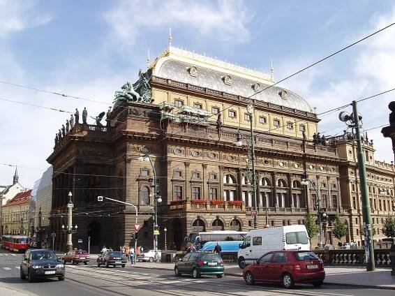 File:Praha 2005-09-20 národní divadlo-03.jpg