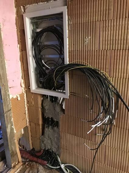 RD Lipno – https://www.elektroinstall.cz/