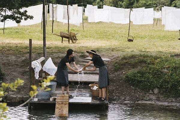 Studnařova dcera - Z filmu - Marie-Anne Chazel, Àstrid Bergès-Frisbey