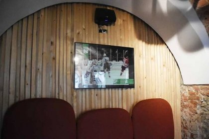 Výstava k 30. výročí extraligového titulu HC Olomouc v Caffé Trieste