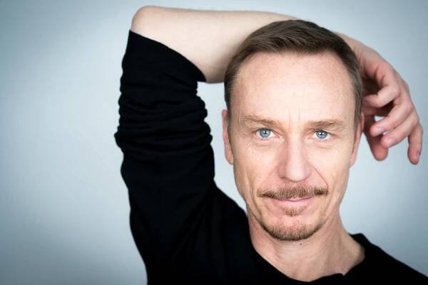 Ben Daniels | Hamilton Hodell