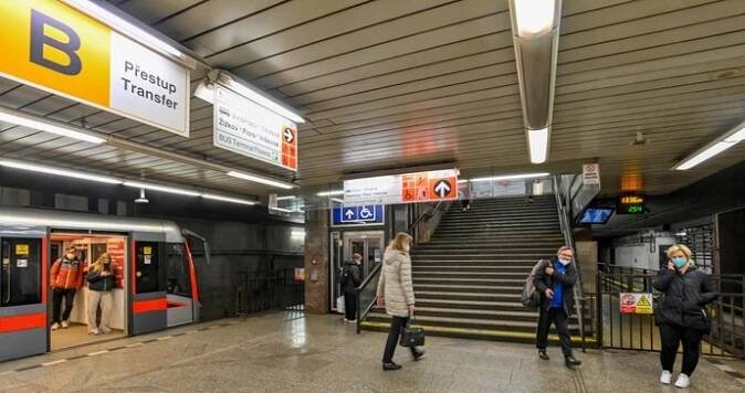 V celém pražském metru je signál 5G. Operátoři pokryli poslední úsek