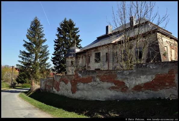Nedražice – fotografie / hrady-zriceniny.cz