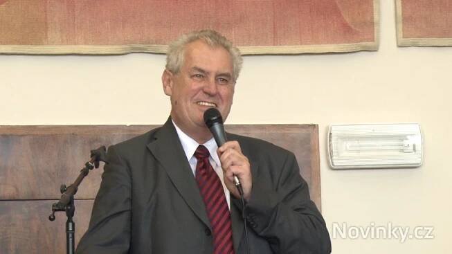 Zeman vykládal studentům vtip o sobě a Klausovi v pekle