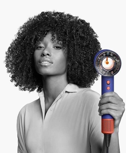 Dyson představuje nový vysoušeč vlasů - Proti šedi
