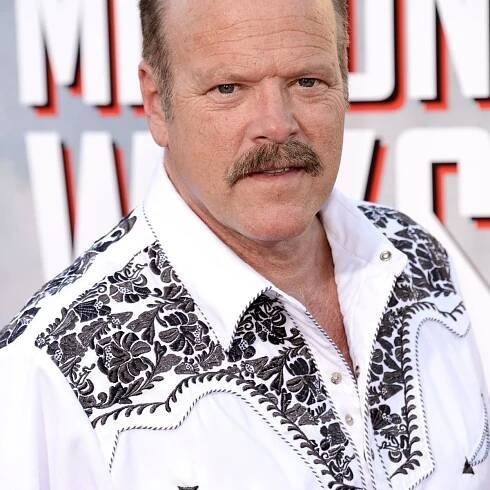 Reba McEntire’s Boyfriend Rex Linn Is ‘Very Special!’ Everything to Know About the Actor