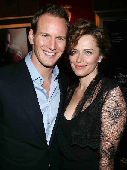 Patrick Wilson and Dagmara Dominczyk attend the Warner Bros. film premiere of "The Phantom of the Opera" on December 12, 2004 in New York City. 