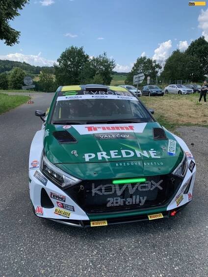 Ambasador projektu Jan Černý testuje přední brzdové světlo – Motor-Max.cz