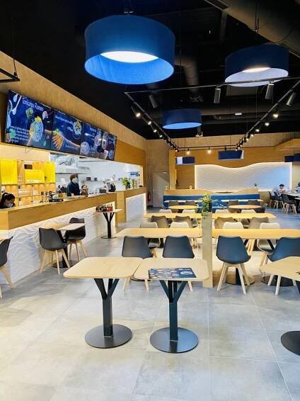 Food Court v nově zrekonstruovaném OC Futurum | www.coolbrnoblog.cz