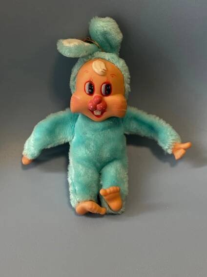 Retro hračka MONČIČÁK / Monchichi modrý - Pěkný stav!