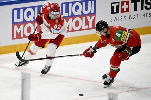 SESTŘIH: Ehlers dovedl Dány k povinnému vítězství, outsider alespoň vstřelil gól