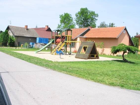 Výrava - Města a obce - Hradecko - Výrava