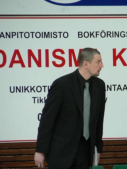 Täynnä tarmoa (2009)
