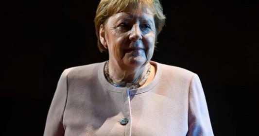 Merkel moves further away from politics
