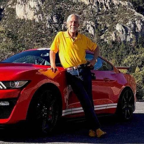 Paul Brian car coach reporter outdoor (1)