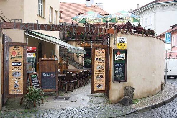 Tkalcovský dvůr Praha | Apetee