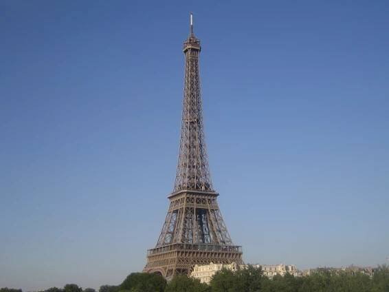 Soubor:Jielbeaumadier tour eiffel paris 2007.jpg