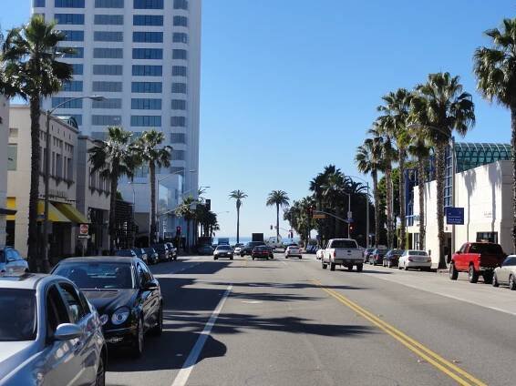 Soubor:Wilshire Boulevard, Santa Monica, California-5307983677.jpg
