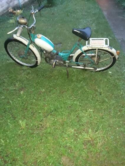 Moped Stadion s11