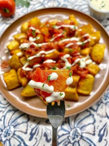 Patatas Bravas (Spanish Fried Potatoes) - fed by sab