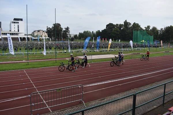Slavný triatlonový závod Ironman 70.3 se vrací do Hradce