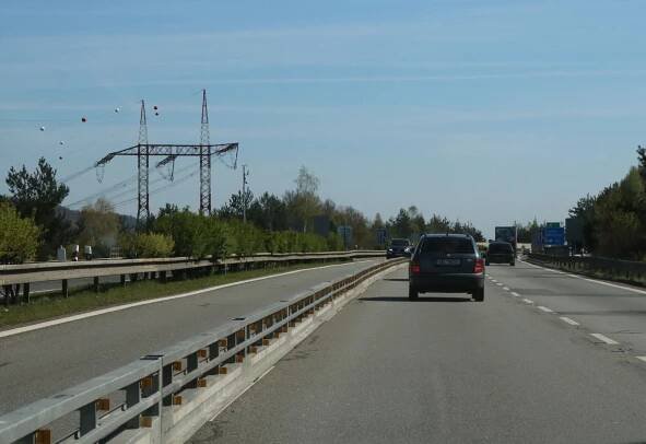 Nejvíc se letos zdržíte na D1 a D5. Podívejte se na plán oprav velkých silnic a dálnic