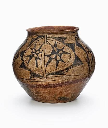 Powhogeh water jar - Vilcek Foundation