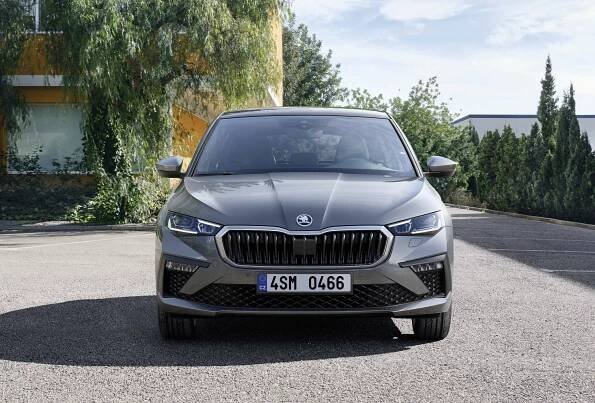 Škoda vrhne na trh modernizovanou Scalu a Kamiq na začátku roku 2024