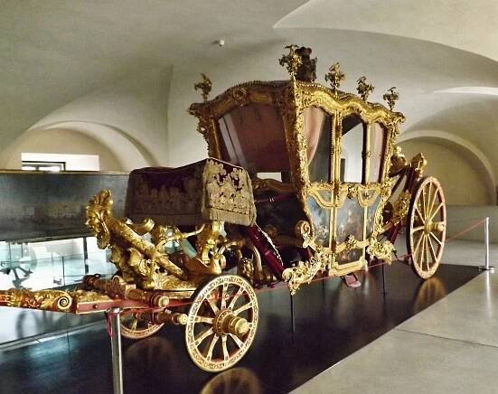Fotografie - Arcidiecézní muzeum Olomouc - arcibiskupský kočár - 20.08.2019
