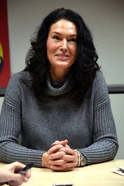 Atletka Šárka Kašpárková (51) na plese: Po rozchodu nový partner!