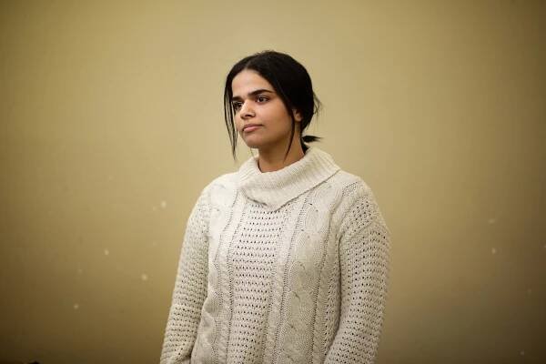 Saudi Teenager Who Fled Family Embraces All Things Canadian. (O.K., Maybe Not Winter.)