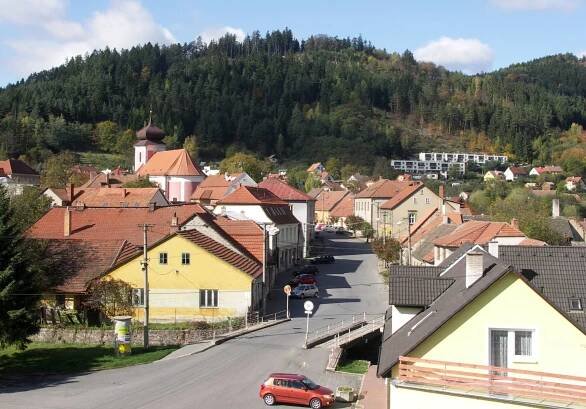 Nedvědice - městečko