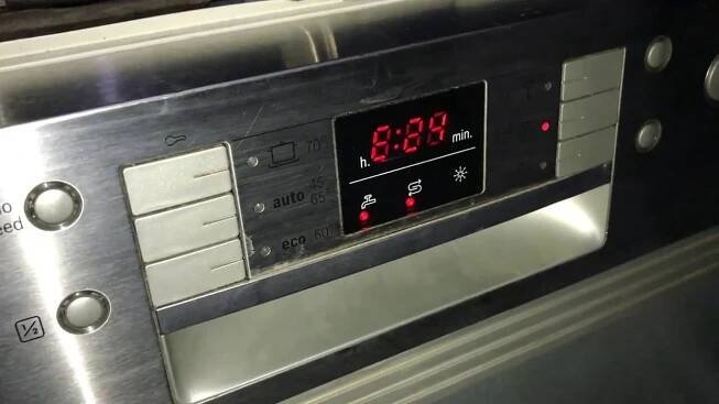 Myčka nádobí Bosch E24: Jak opravit chybu myčky