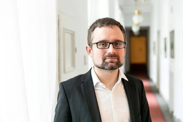 FOTO: Pirátský europoslanec Mikuláš Peksa.
