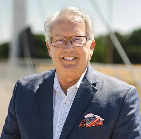 Virtual Presentations with Business Speaker Dr. Paul White