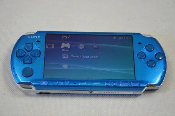 PlayStation Portable 3000 (PSP), Vibrant Blue - Počítače a hry